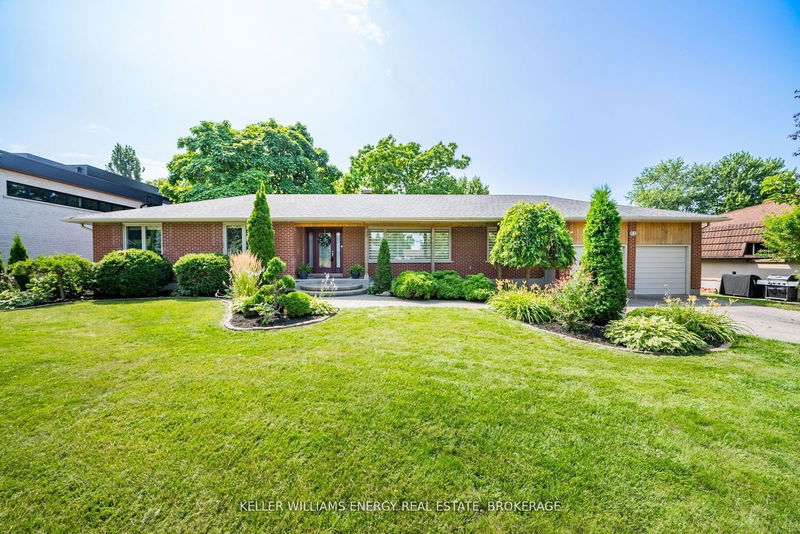 851 Swiss Hts  Oshawa, L1K 2A9 | Image 1