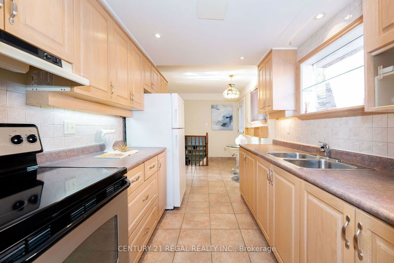 28 Wichey Rd  Toronto, M1C 2H6 | Image 10