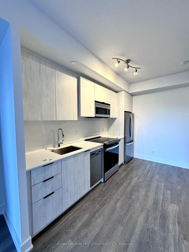 home for lease on 1350 Ellesmere Road