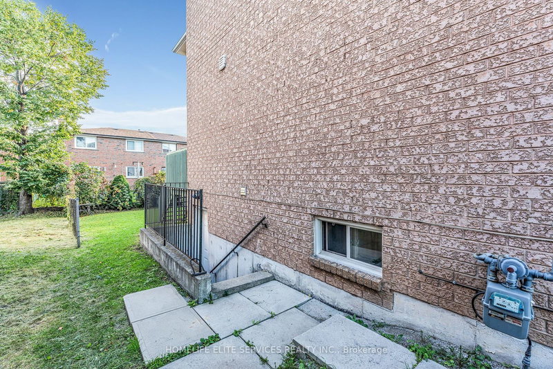9 Lenthall Ave, Toronto, M1B 2C7 | Image 3