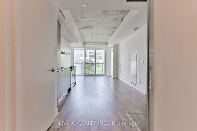 424 - 30 Baseball Place