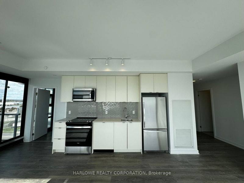 home for lease on 1007 A-1606 Charles Street