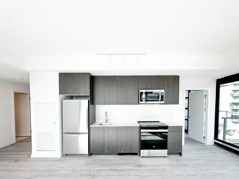 home for lease on 404 A-1606 Charles Street