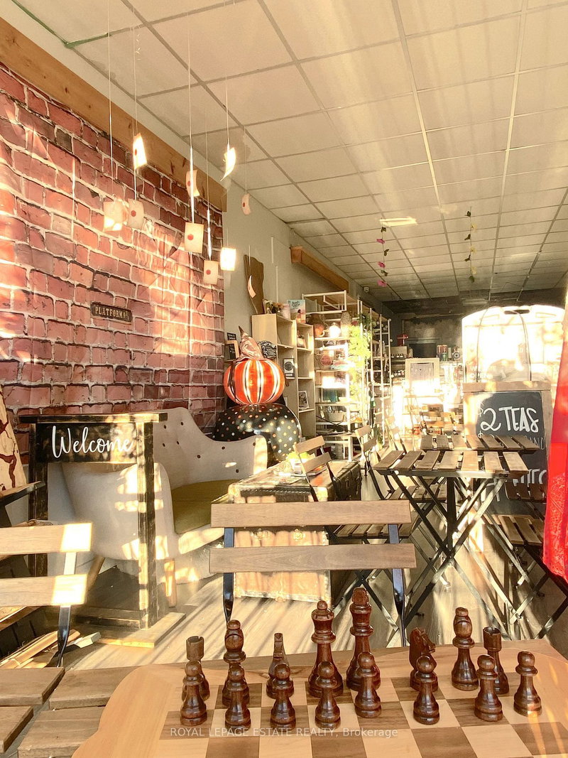 1093 Victoria Park Ave, Toronto, M4B 2K2 | Image 3