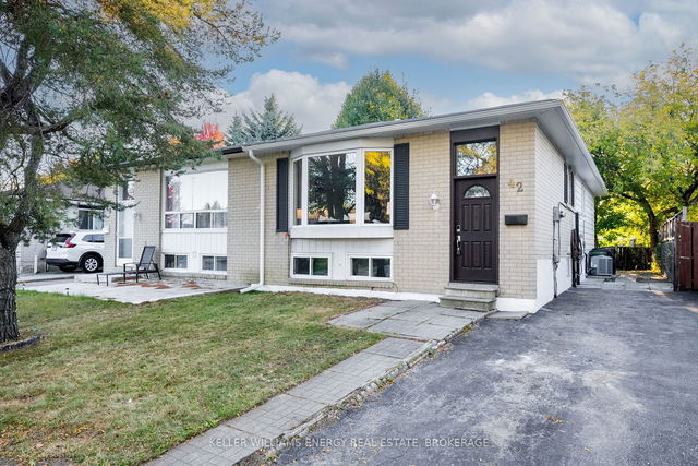 42 McClure Crescent