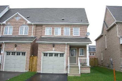 Townhouse sold at 12 Gateway Court, Whitby, Ontario, L1R3M9 - Taunton North - MLS: E946751