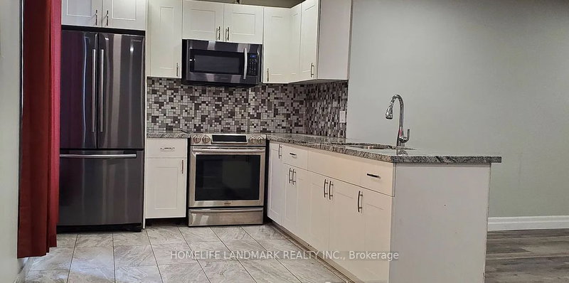 12 Simcoe St S, Oshawa, L1H 4G2 | Image 3