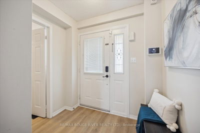1727 Radcliffe Dr, Oshawa - Samac image-0-2
