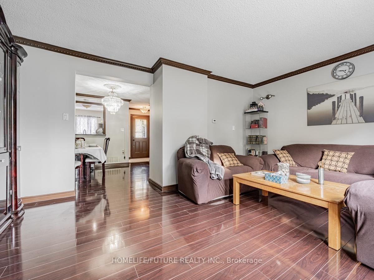Listing Image 5
