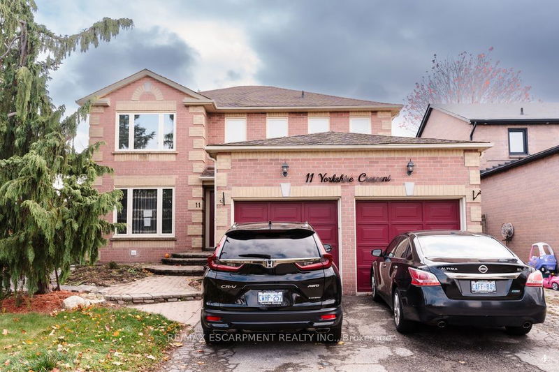 home for lease on 11 Yorkshire Crescent