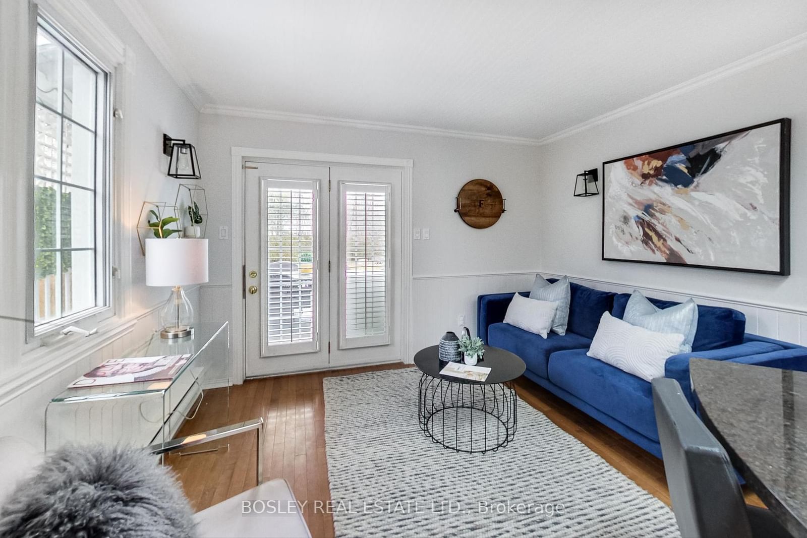 Listing Image 12