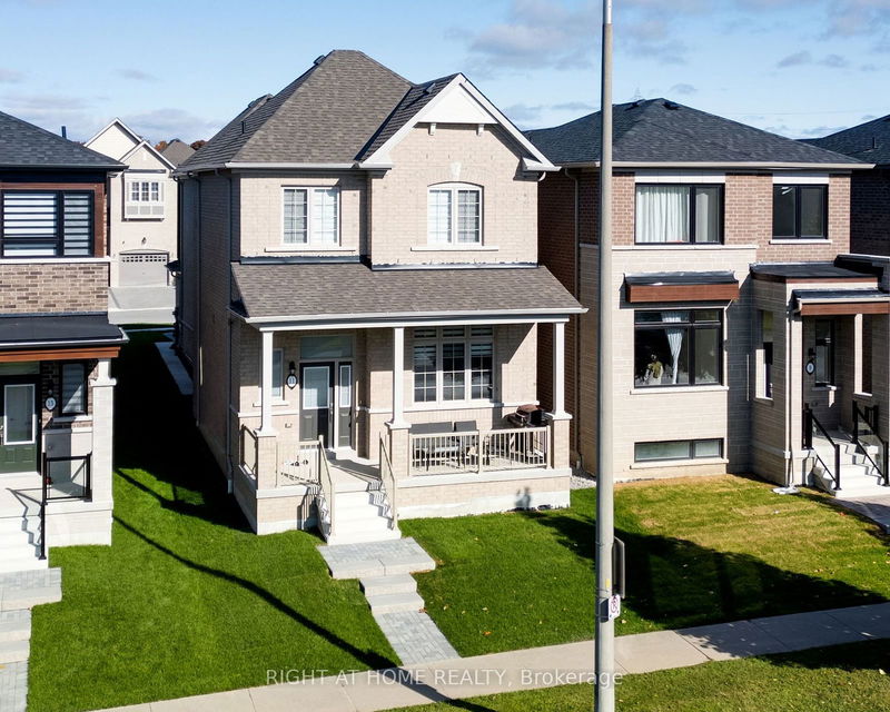 home for sale on 11 Mountainside Crescent