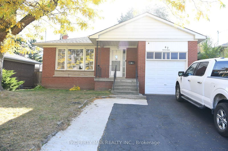 home for lease on 47 Rochman Boulevard