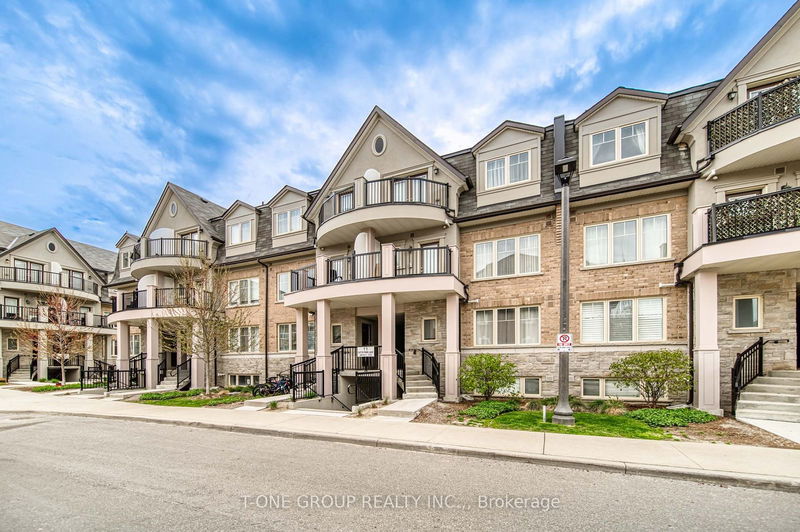 home for lease on 12-11 Eaton Park Lane
