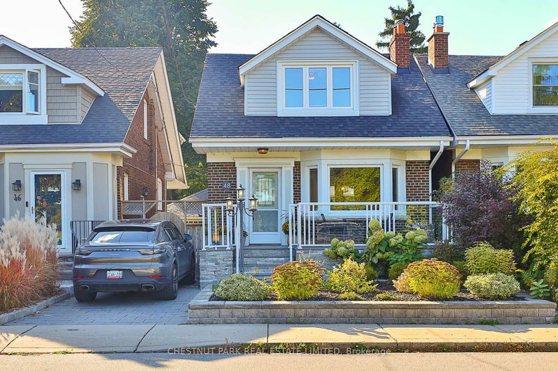 home for sale on 48 Avonlea Boulevard