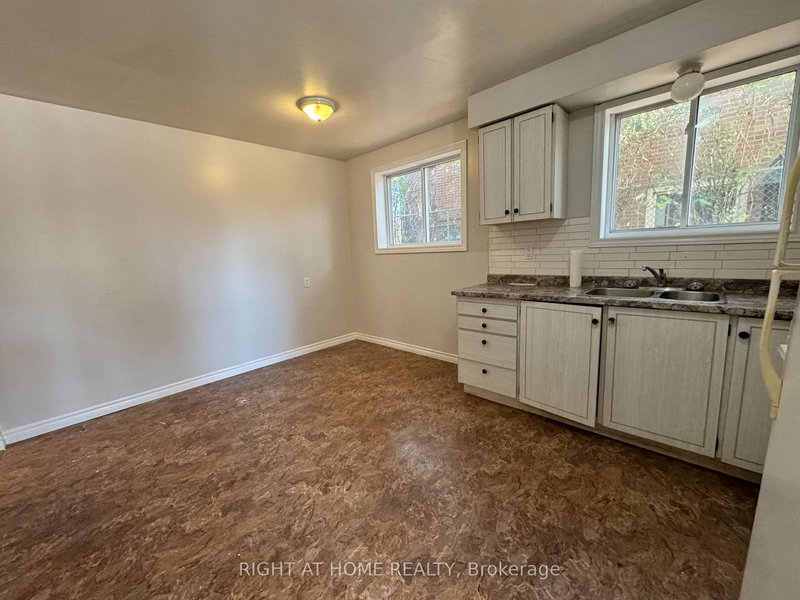 2 - 357 Dwight Ave, Oshawa, L1J 1K8 | Image 3