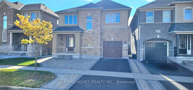 home for lease on 11 Skelton Crescent