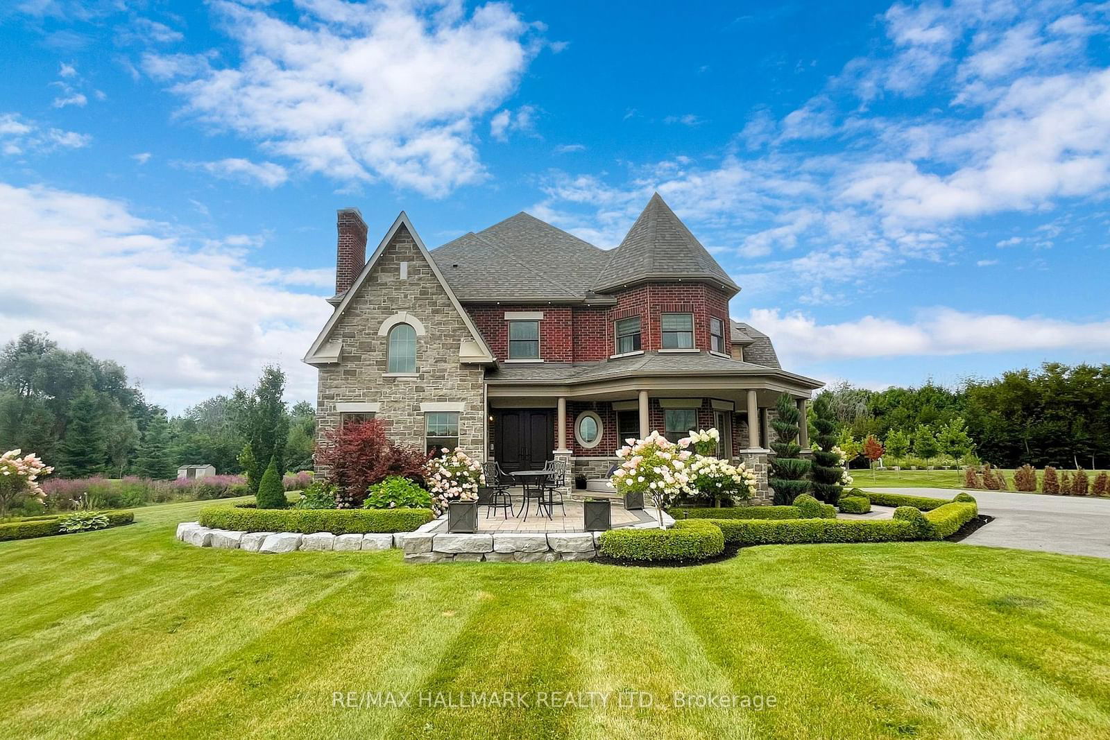 Property at 229 5th Concession