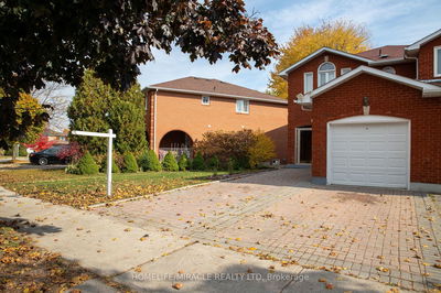 1945 Pine Grove Ave, Pickering - Highbush image-0-1