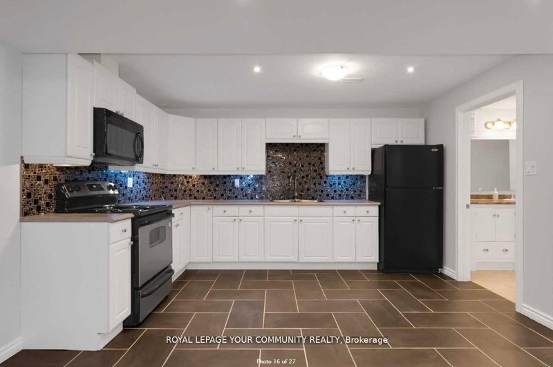 122 ROSEHILL Blvd, Oshawa, L1J 5G9 | Image 2