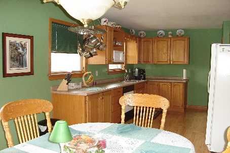 333 Ridgeway Ave, Oshawa, L1J2T9 | Image 3