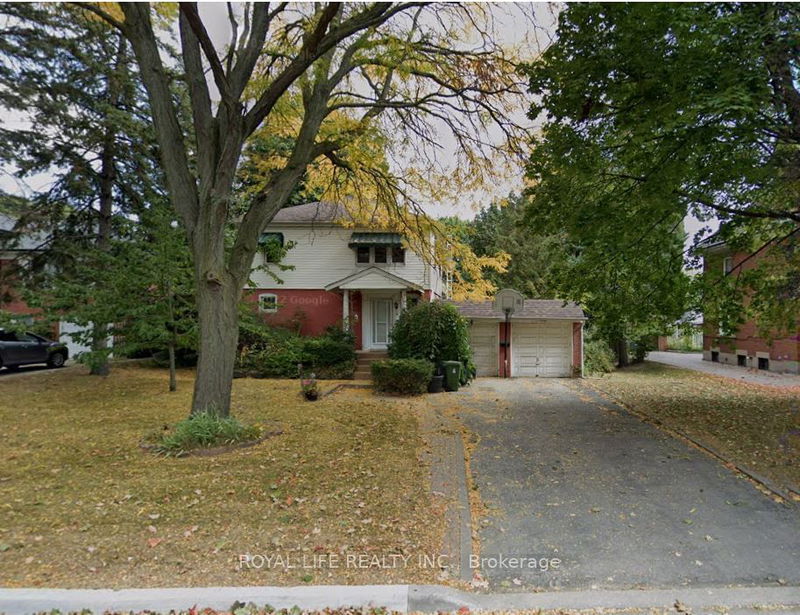 home for sale on 33 Agincourt Drive