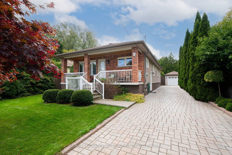 home for sale on 376 Rosebank Road S