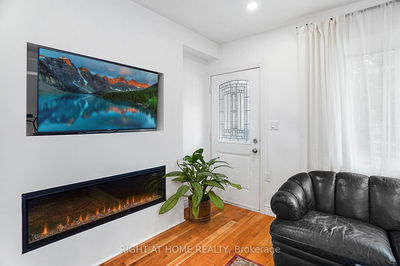 758 Eastern Ave, Toronto - South Riverdale image-0-2
