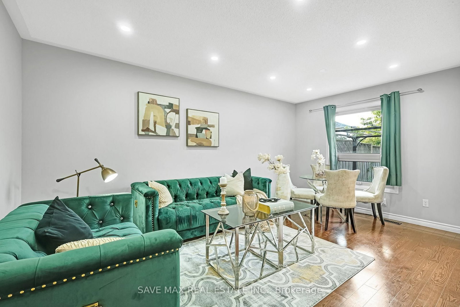 Listing Image 7