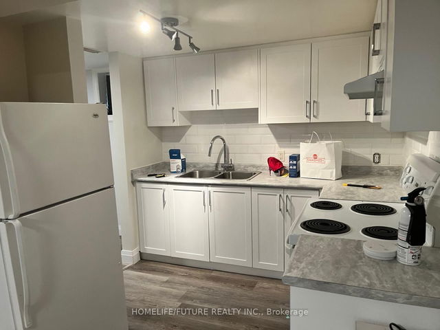 BSMT - 592 Cartier Avenue