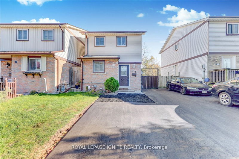 home for sale on 327 Phillip Murray Avenue