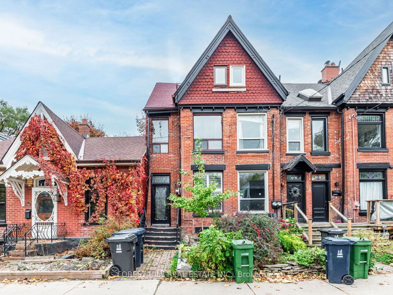 home for lease on 54 De Grassi Street