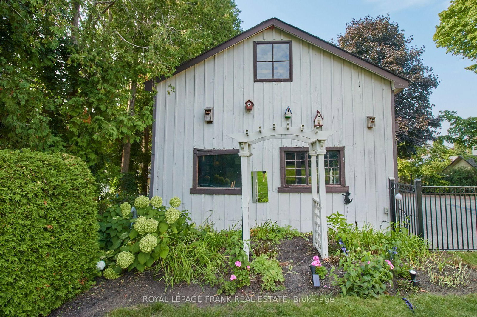 Listing Image 37