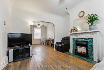 7 Cherry Nook Gardens — photo 4
