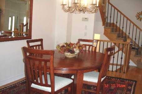 523 Bur Oak Ave, Markham, L6C2S5 | Image 3