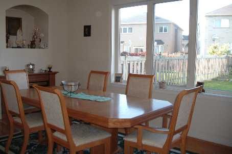 56 Wildberry Cres, Vaughan, L4H2C6 | Image 3