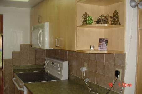 122 Tamarack Dr, Markham, L3T4X4 | Image 3