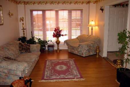 4 Townley Ave, Markham, L3S1C9 | Image 3