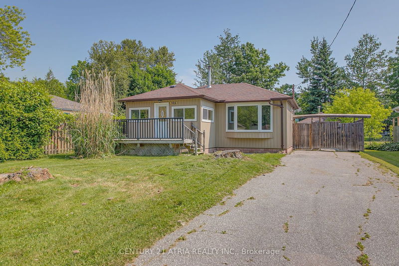 home for sale on 904 Maplewood Drive