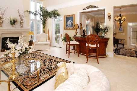 8 Elia Dr, Whitchurch-Stouffville, L4A7X5 | Image 2