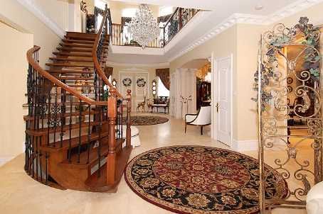 8 Elia Dr, Whitchurch-Stouffville, L4A7X5 | Image 3