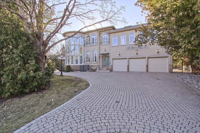 38 Thornridge Drive