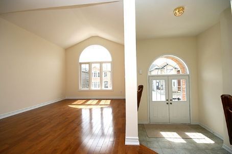 73 Brass Dr, Richmond Hill, L4E4T4 | Image 2