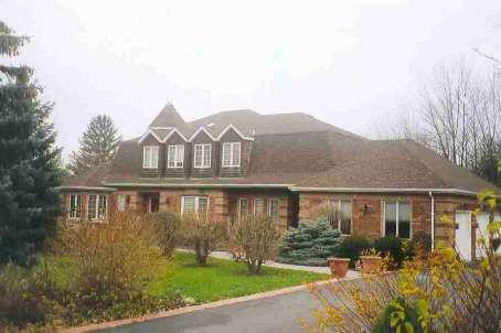 12 Jarvis Ave, Aurora, L4G6W8 | Image 2