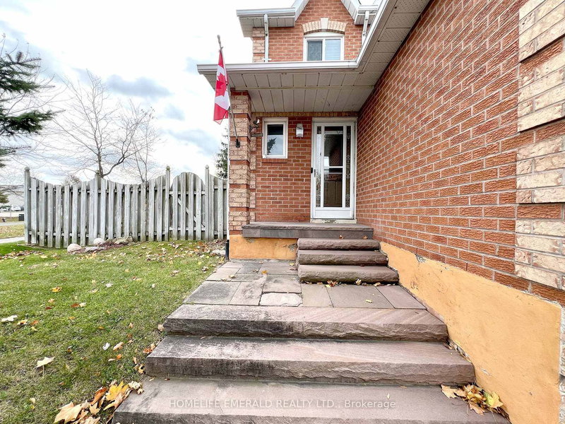 1 Potter Cres, New Tecumseth, L0G 1W0 | Image 2