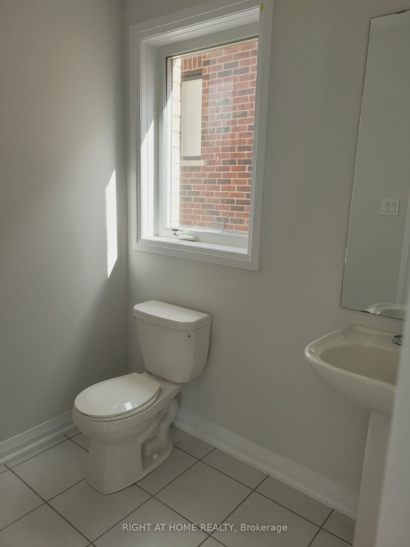 1466 Stovell Cres S, Innisfil, L0L 1W0 | Image 3