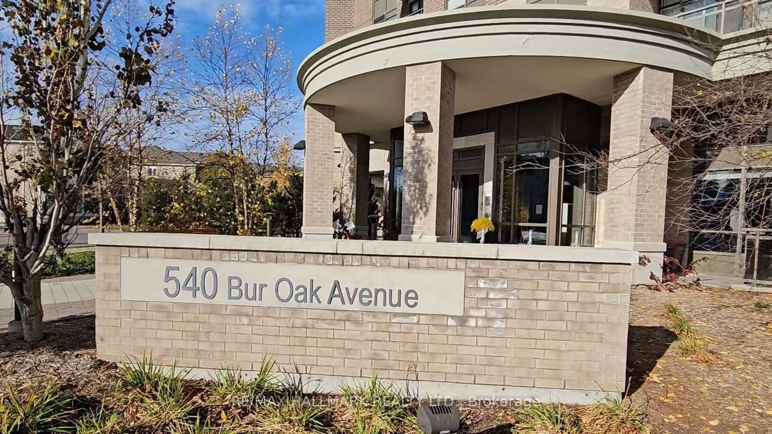 Building at 540 Bur Oak Avenue, Markham, Berczy