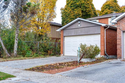 42 Lund St, Richmond Hill - North Richvale image-0-1