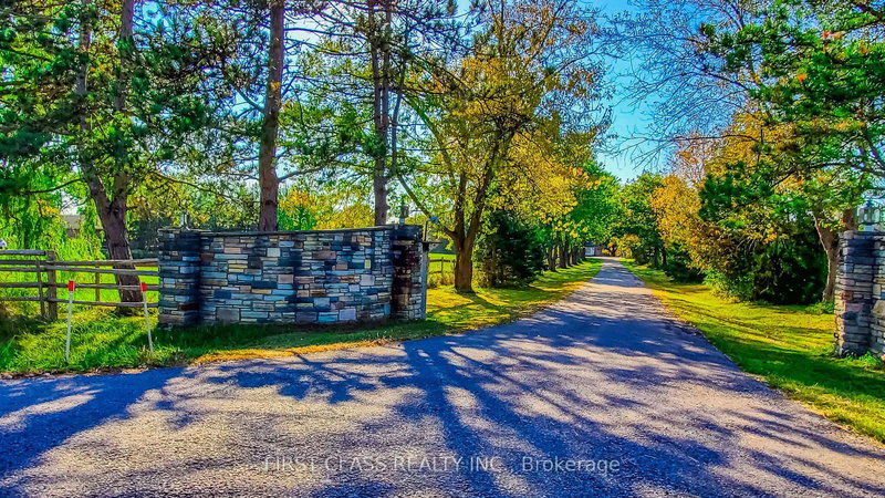 18 Kennedy Lane, Whitchurch-Stouffville, L4A 2J5 | Image 2