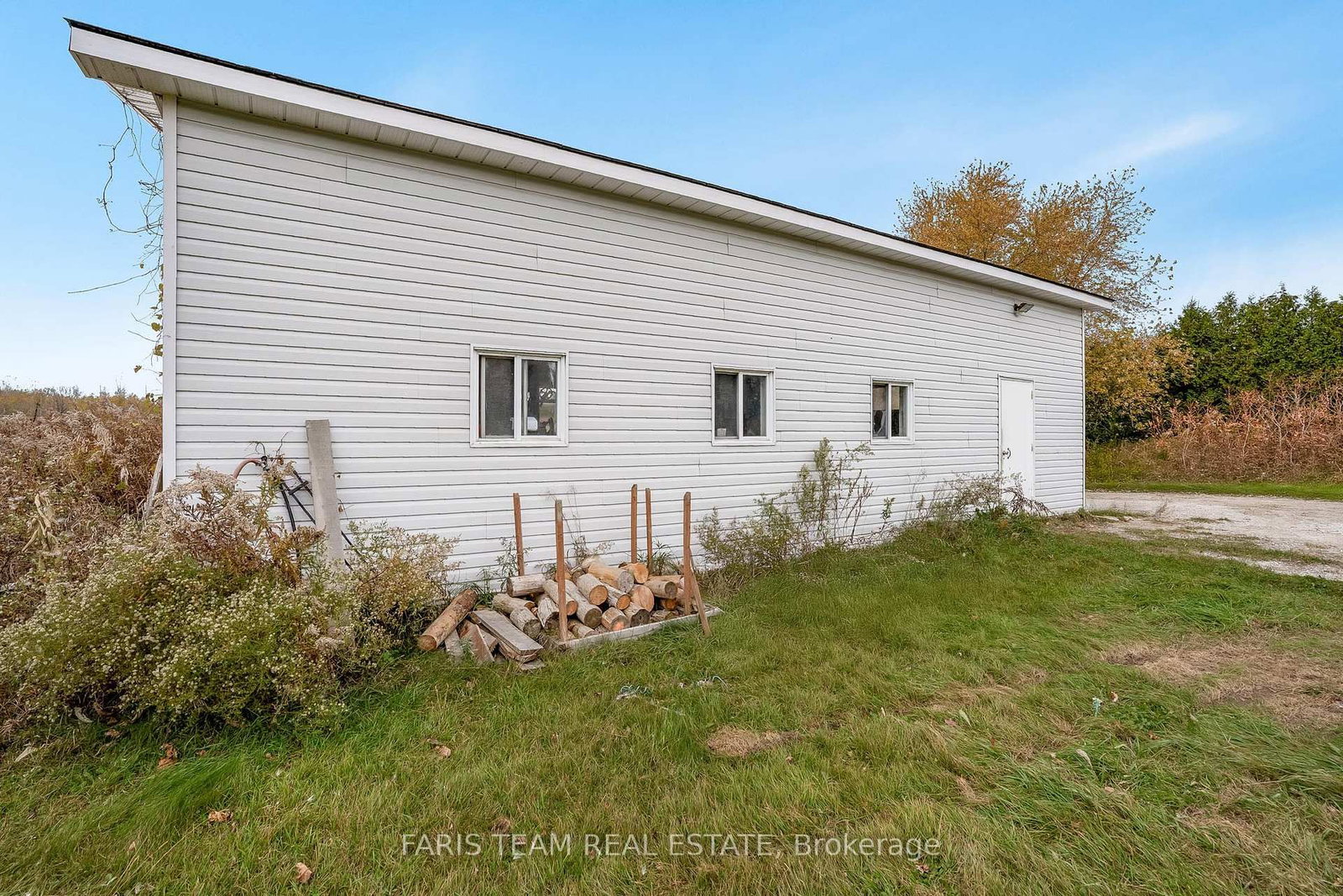 Listing Image 7